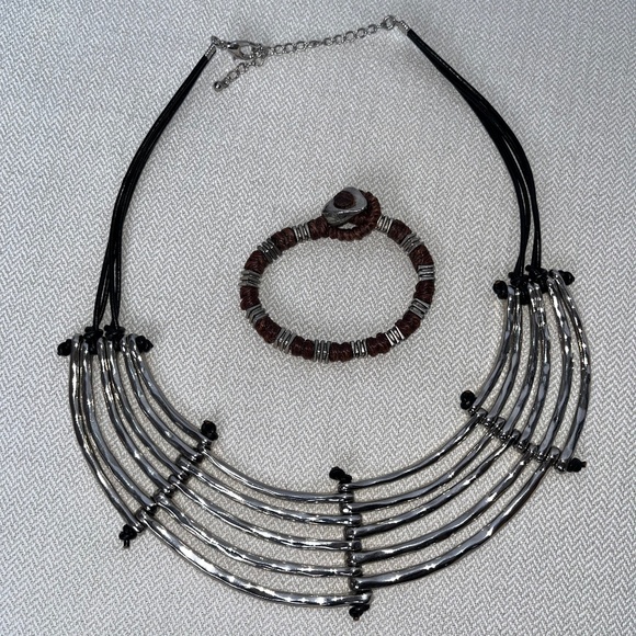 Bundle of necklace and bracelet. - Picture 6 of 6